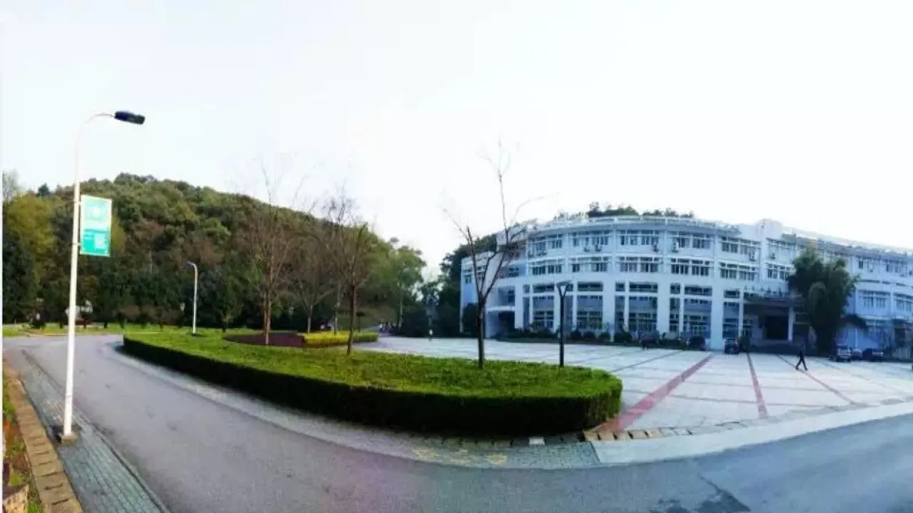 知行广场
