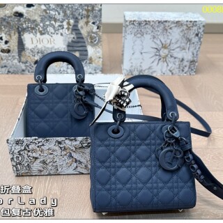 03810cc9926be1488748761224c675ef