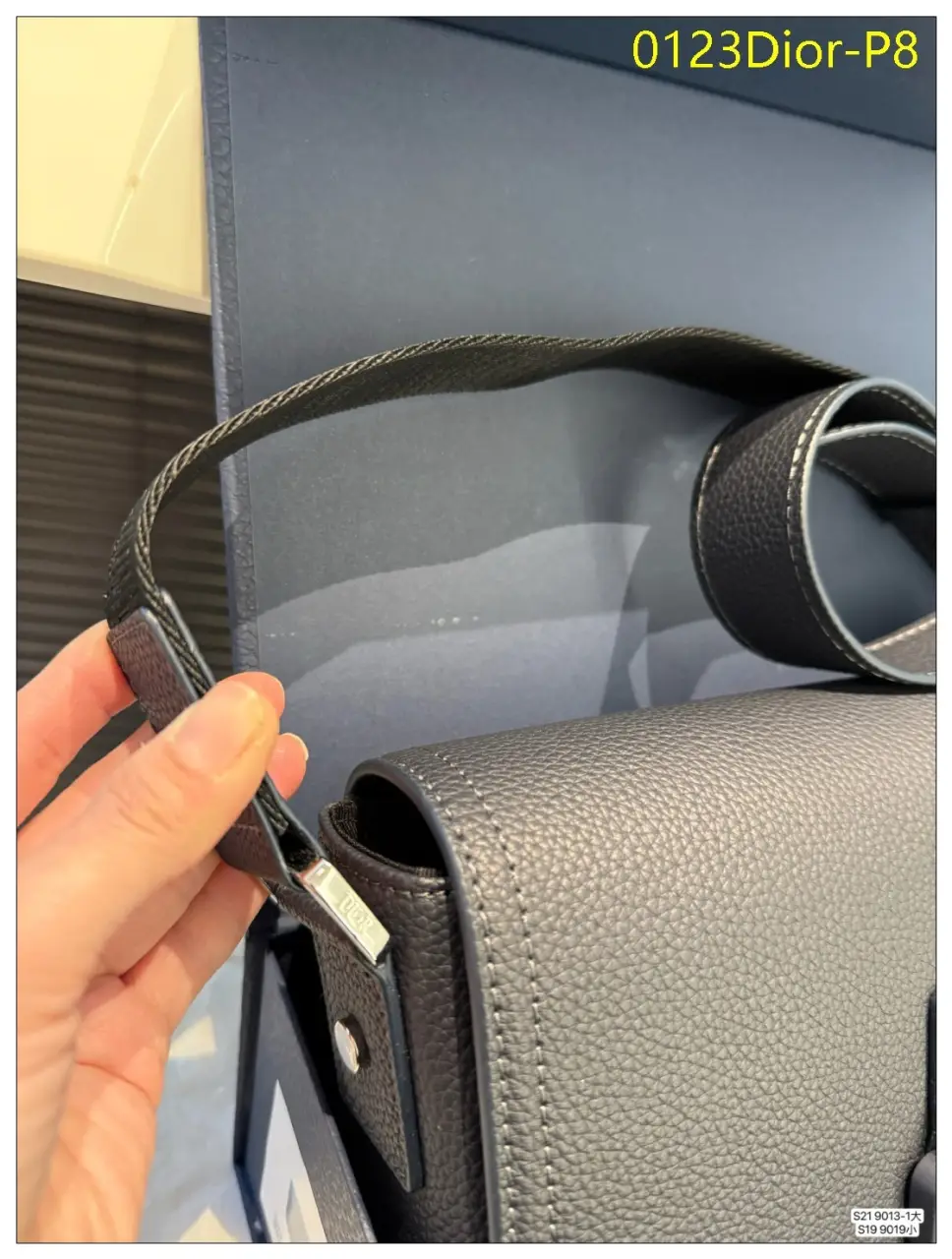 0123Dior P8