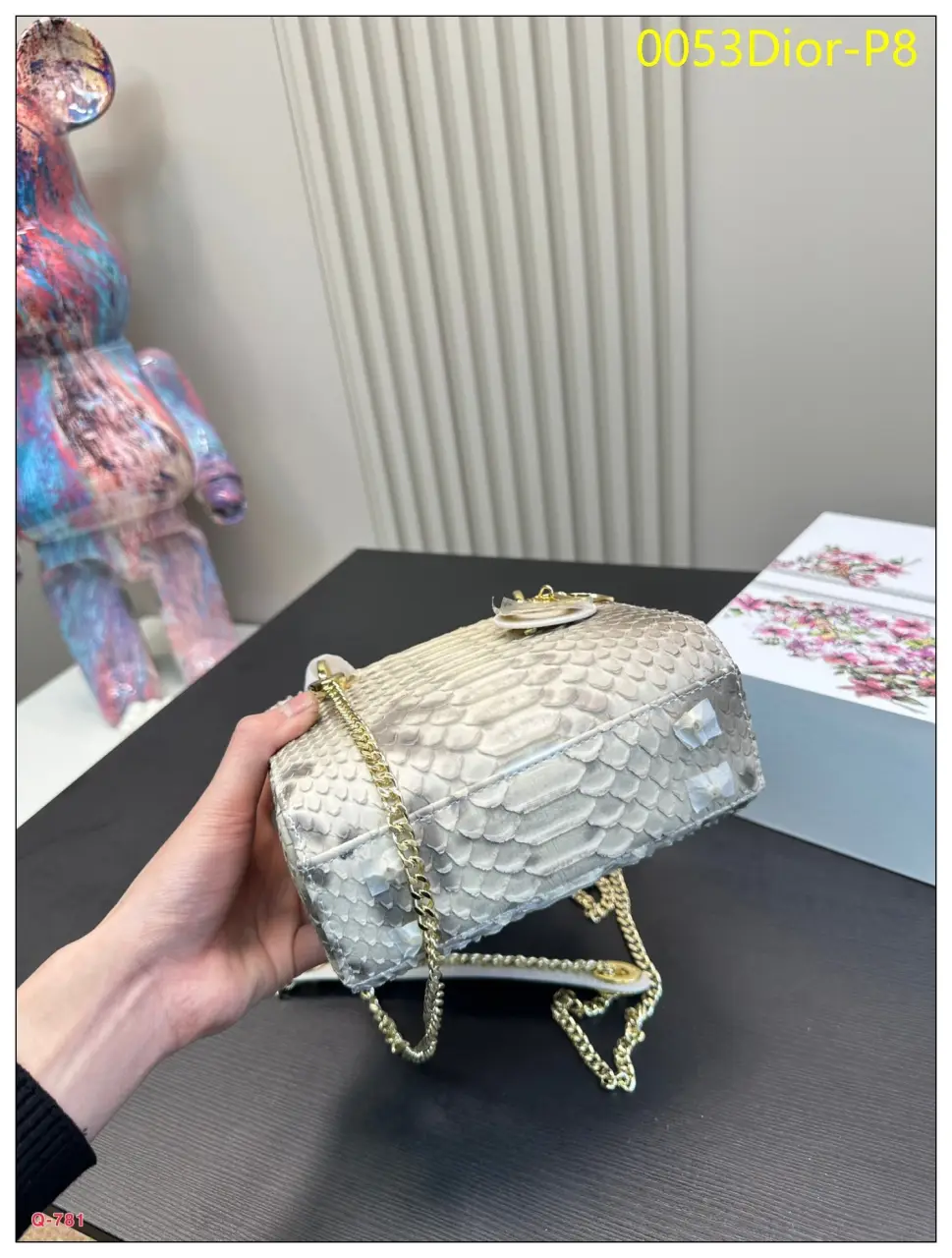 0053Dior P8