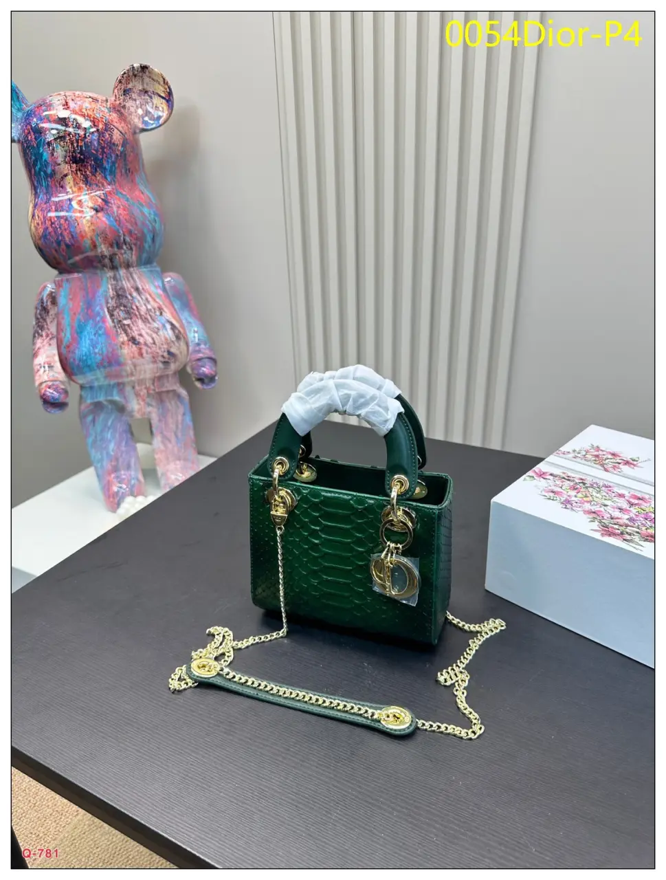 0054Dior P4