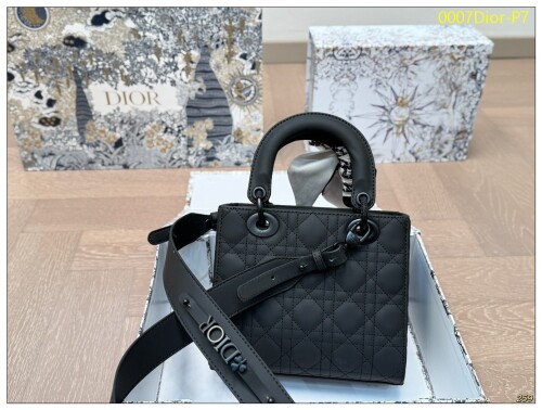 0007Dior P7