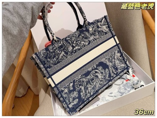 0030Dior P7