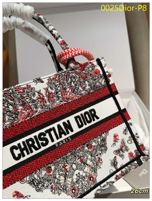 0025Dior P8