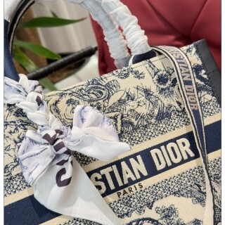 b500329850d94f059768edb75e44681b