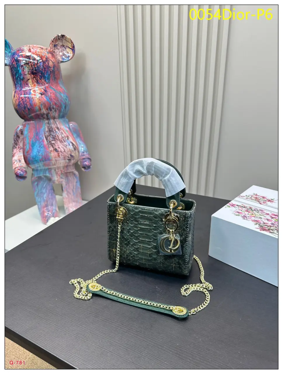 0054Dior P6