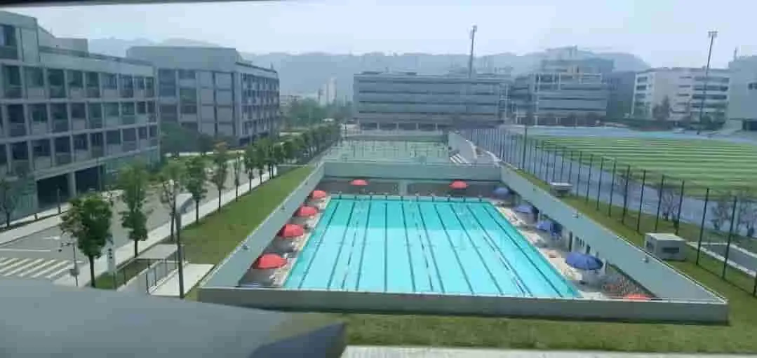 游泳池