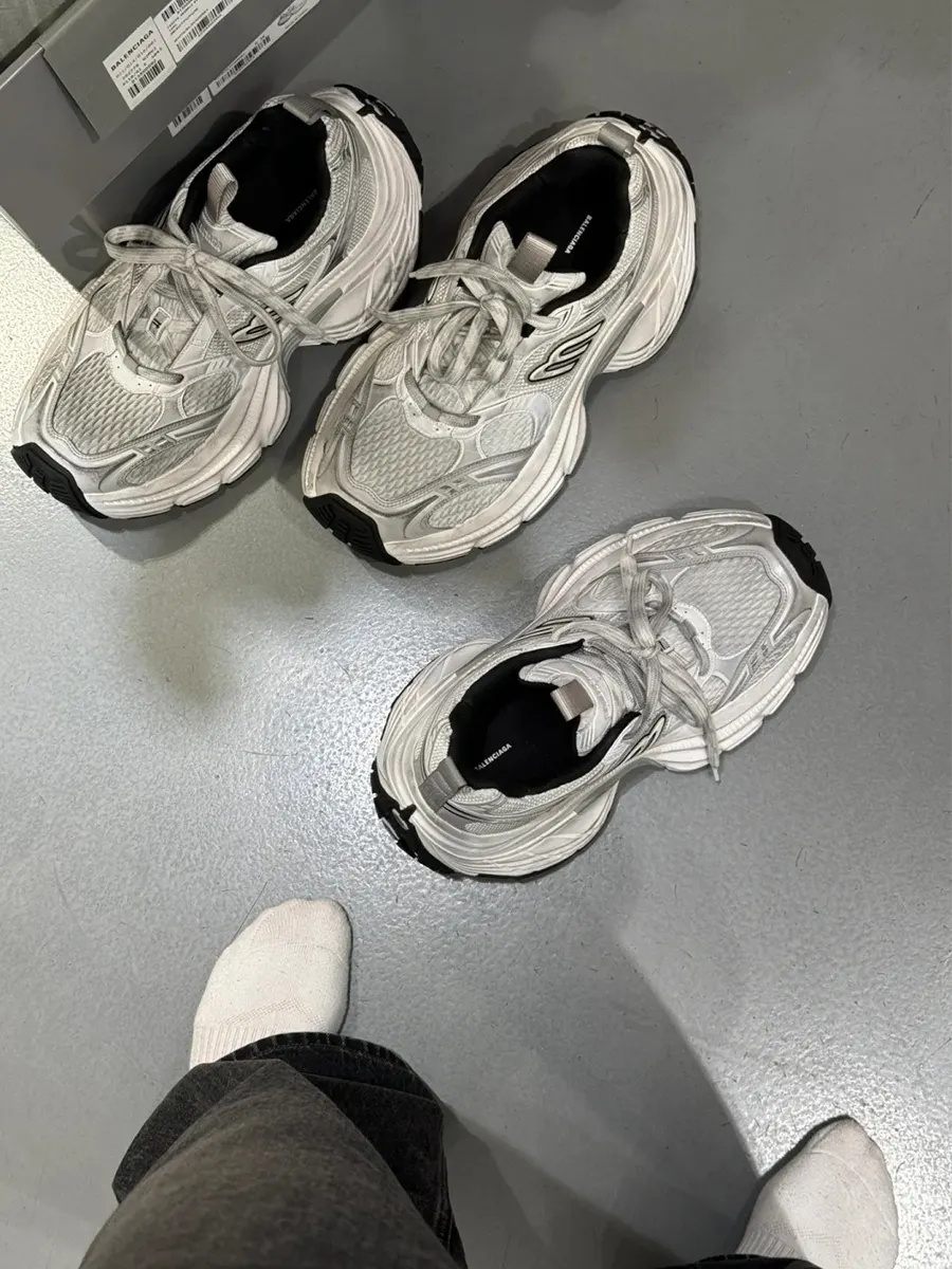 3 (3)