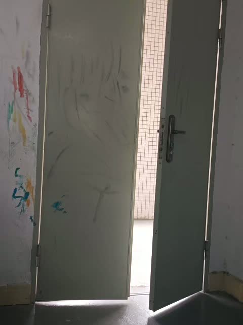 f86a080115d0e8548c290cacb541df8d.mp4